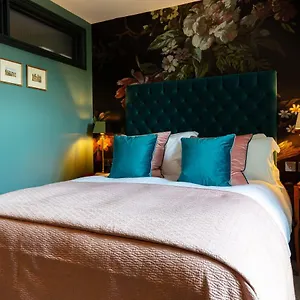 Bed & Breakfast Red Lion, London